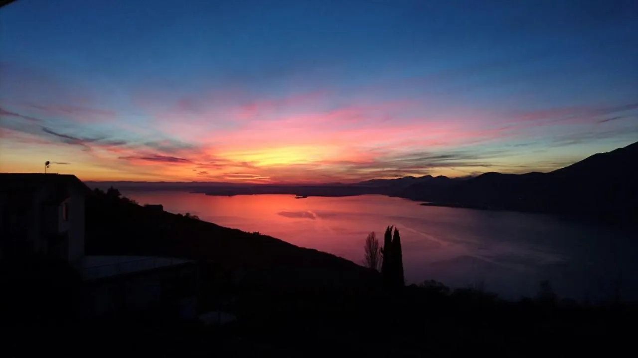 Beb Da Paolo Con Vista Lago 圣奇诺·迪·蒙塔尼亚 0*,  意大利