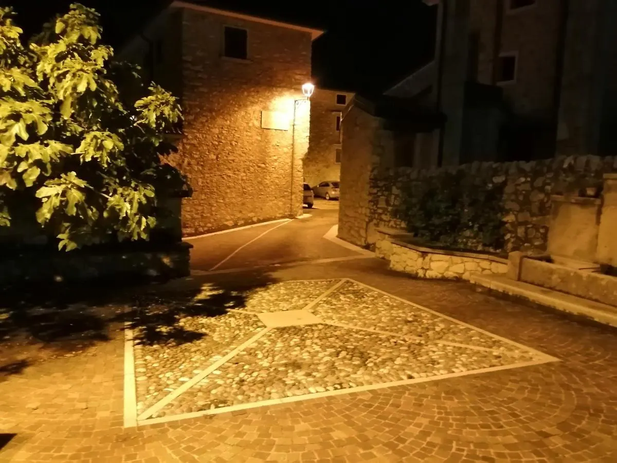 Beb Da Paolo Con Vista Lago 圣奇诺·迪·蒙塔尼亚 0*,