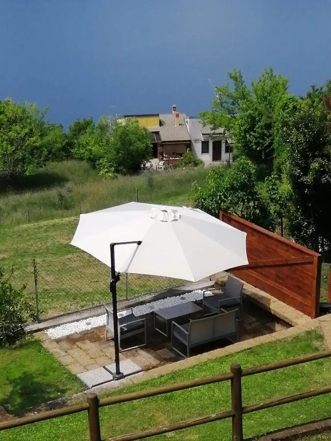 Oda ve Kahvaltı Beb Da Paolo Con Vista Lago San Zeno di Montagna İtalya