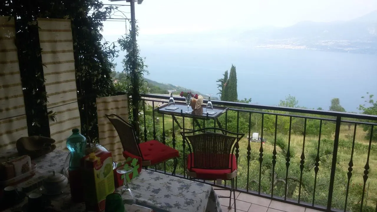 Oda ve Kahvaltı Beb Da Paolo Con Vista Lago San Zeno di Montagna